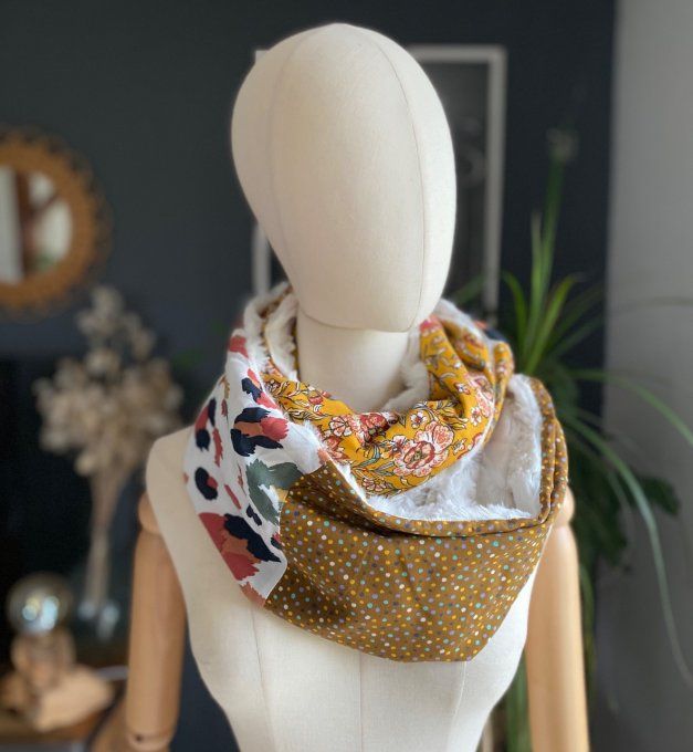 Snood double, leopard et fleurs, moutarde & beige
